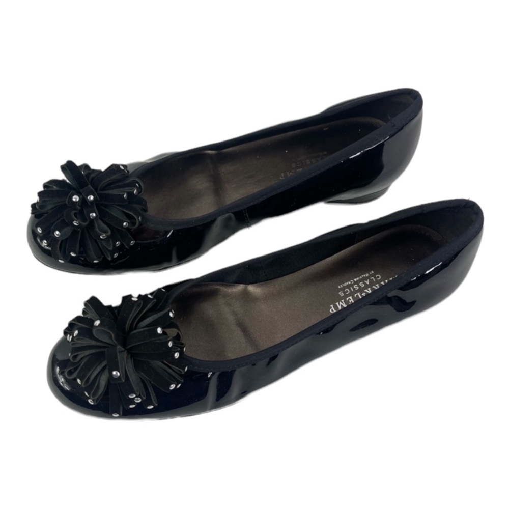 Mark Lemp by Walking Cradles Patent Leather Ballet Flats Pom Pom Size 7